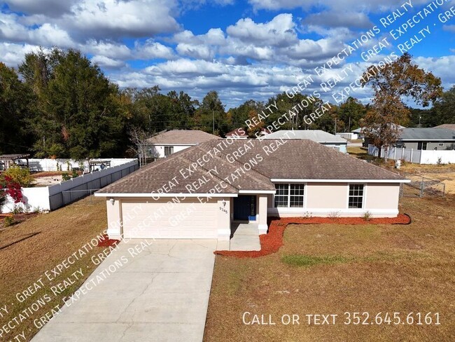 9345 SE 162nd Pl in Summerfield, FL - Building Photo - Building Photo