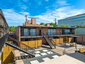 3262 Branard St, Unit 17 in Houston, TX - Building Photo