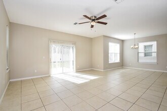 1031 Atlantic Ave in Fruitland Park, FL - Building Photo - Building Photo