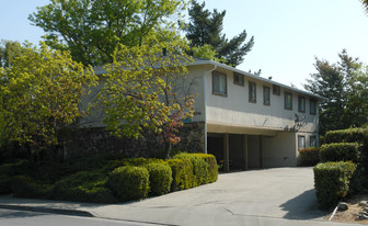 8246 Kelton Dr Apartments