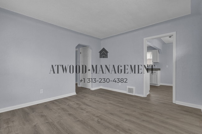 This beautifully updated 3-bedroom, 1-bath single-family home is ready for move-in! in Detroit, MI - Building Photo - Building Photo