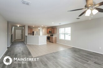 1781 Sierra Trail in Lancaster, TX - Foto de edificio - Building Photo