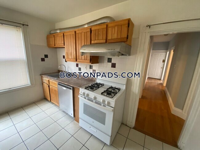 8 Harvest St-Unit -1 in Boston, MA - Foto de edificio - Building Photo