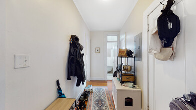 20 Glenville Ave, Unit #1 in Boston, MA - Foto de edificio - Building Photo