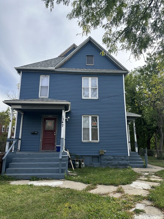 1347 Charles St in Rockford, IL - Foto de edificio