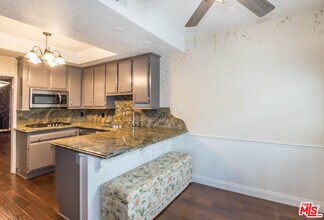 4355 Ventura Canyon Ave in Los Angeles, CA - Building Photo - Building Photo