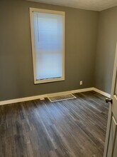 2536 NE Monroe St in Peoria, IL - Building Photo - Building Photo