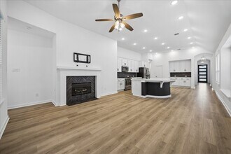 15823 Bird of Paradise Dr in Conroe, TX - Building Photo - Building Photo