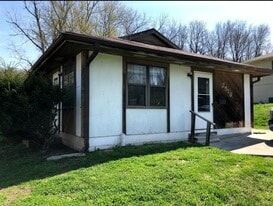 2513 N 17th St, Unit 2153 in St. Joseph, MO - Building Photo