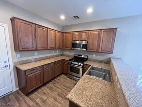 8941 Mt Baker Ct in Las Vegas, NV - Building Photo - Building Photo