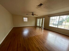 310 McEwen Dr in Niceville, FL - Building Photo - Building Photo
