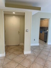 9310 Fontainebleau Blvd, Unit 515 in Miami, FL - Building Photo - Building Photo