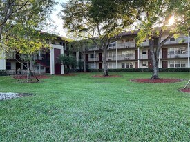 150 SW 134th Way in Pembroke Pines, FL - Building Photo