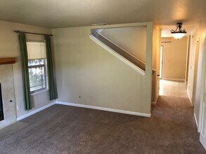 619 Main St-Unit -Unit A in Los Alamos, CA - Building Photo - Building Photo