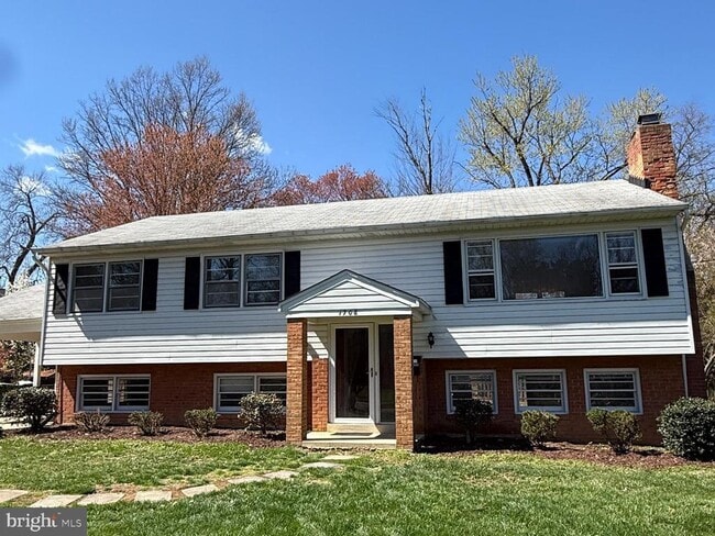 property at 1708 Monza Rd