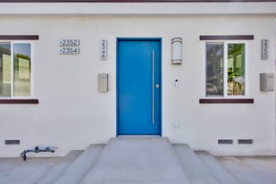 2348 E Poppy St in Long Beach, CA - Building Photo