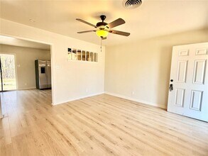 5330 Wellington Dr in Austin, TX - Building Photo - Building Photo