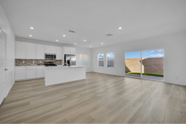 4000 Richmar Butte Ave in Las Vegas, NV - Building Photo - Building Photo
