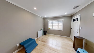 329 W 4th St in Boston, MA - Building Photo - Building Photo