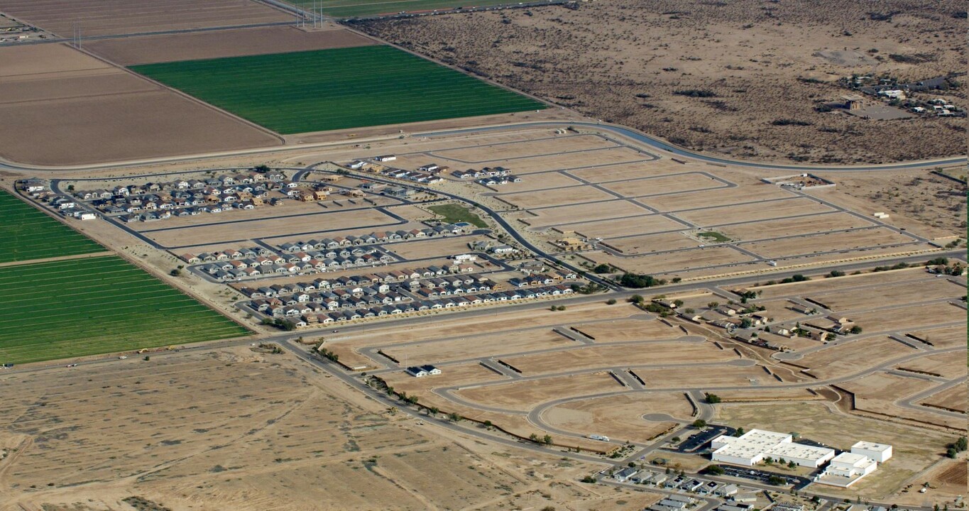 Seasons at Cross Creek Ranch in Coolidge, AZ - Foto de edificio