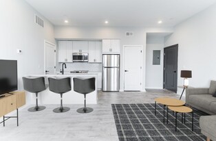 625 W Girard Ave in Philadelphia, PA - Building Photo