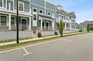 1431 REDOUBT Rd in Williamsburg, VA - Building Photo