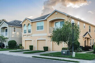 9013 Moonlit Meadows Loop in Riverview, FL - Building Photo - Building Photo