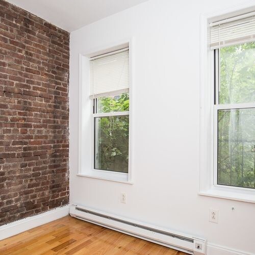 21 Adelphi St-Unit -2d in Brooklyn, NY - Building Photo