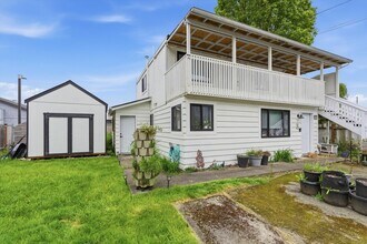 221a Cedar Ave in Snohomish, WA - Building Photo - Building Photo