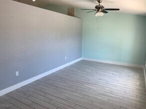 1134 NE 4th Pl in Cape Coral, FL - Building Photo - Building Photo