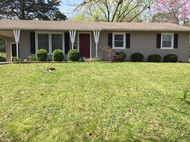 1005 Westwinds Dr in Columbia, MO - Building Photo