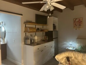 6431 SW 64th Ct in South Miami, FL - Building Photo - Building Photo