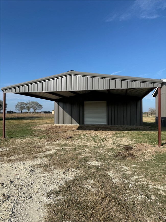 3061 Pee Dee Ln in Madisonville, TX - Building Photo - Building Photo