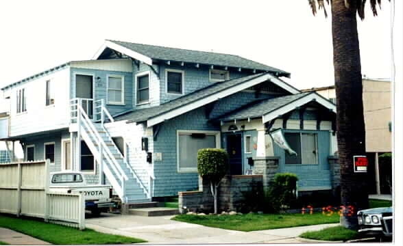 257-259 Molino Ave in Long Beach, CA - Building Photo - Building Photo