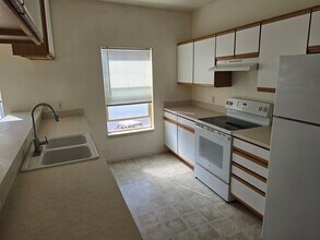 252 N Elm St in Sisters, OR - Building Photo - Building Photo