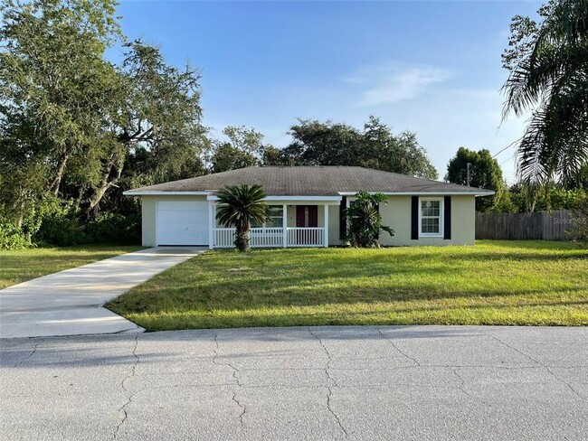 1795 Dublin Rd in Deltona, FL - Foto de edificio - Building Photo