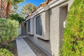 2837 Autumn Haze Ln in Las Vegas, NV - Building Photo - Building Photo