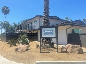 6305 Stanley Ave in San Diego, CA - Foto de edificio - Building Photo