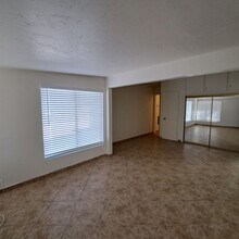 7492 Hopi Trail in Yucca Valley, CA - Building Photo - Building Photo