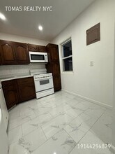 41 Caryl Ave in Yonkers, NY - Building Photo - Building Photo