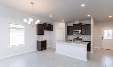 7901 Schades Wy in Corpus Christi, TX - Building Photo - Building Photo