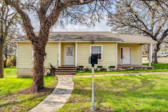 property at 1119 N LBJ Dr