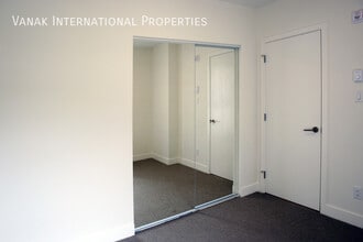 Modern 2 Bed, 2 Bath Condo in the Heart of in Squamish, BC - Building Photo - Building Photo
