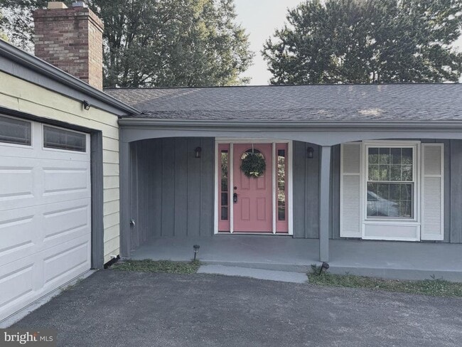 property at 8614 Dunbrook Ln