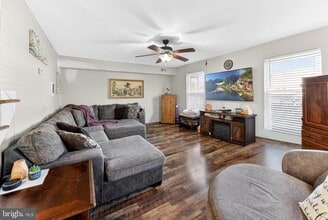 19 Congress Ct in Quakertown, PA - Building Photo - Building Photo