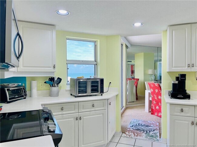 5051 N Hwy A1A in Fort Pierce, FL - Building Photo - Building Photo