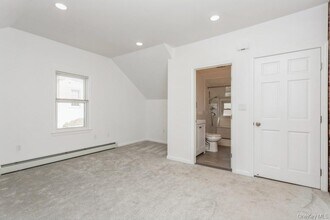 14 S Stone Ave in Elmsford, NY - Building Photo - Building Photo