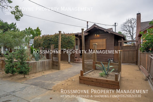 property at 1243 Yosemite Dr