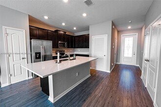 5204 Jovial Ct in Fort Pierce, FL - Building Photo - Building Photo