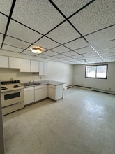 320 Oak Ave N, Unit 113 in Thief River Falls, MN - Building Photo - Building Photo